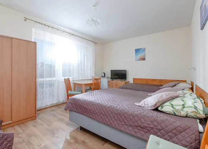 Bryza * نيخوجة